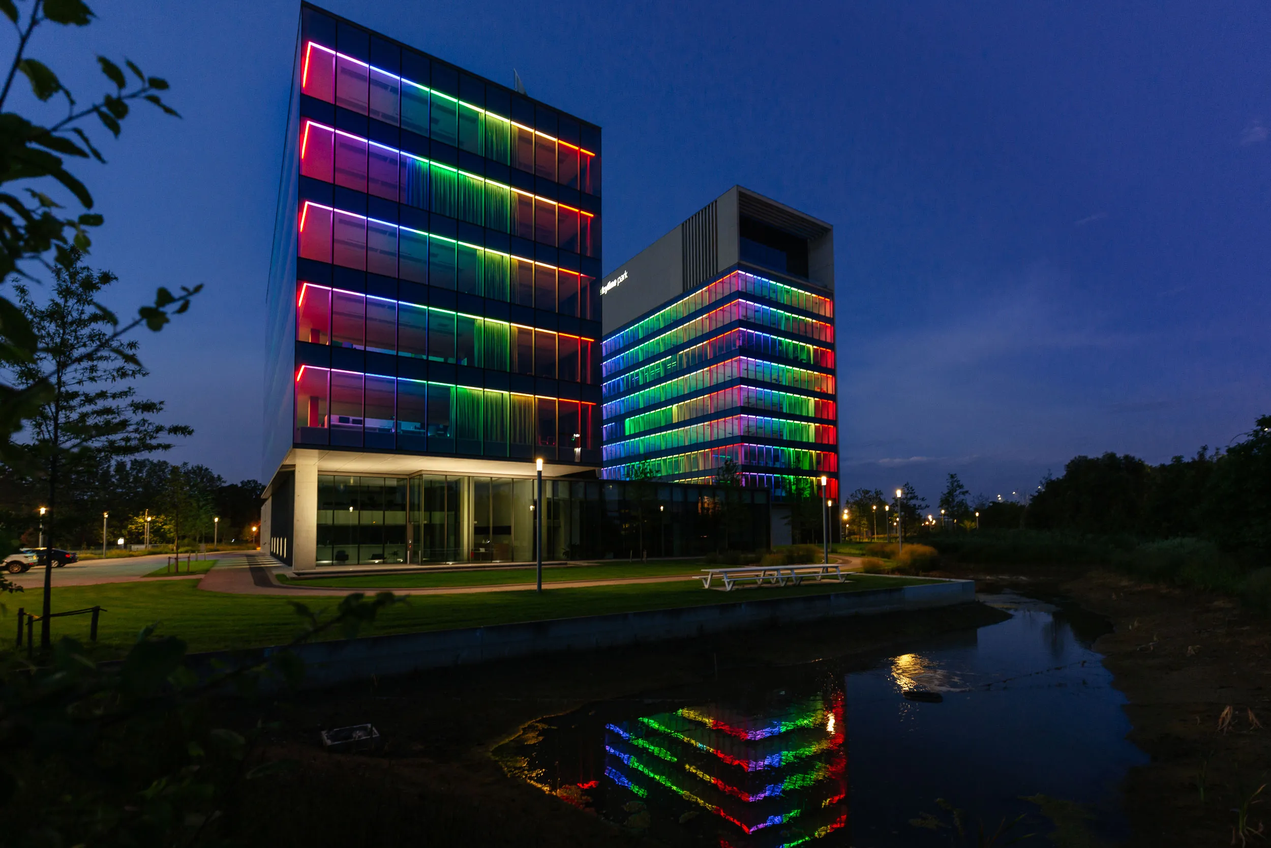Het gebouw van Skyline Park in Izegem